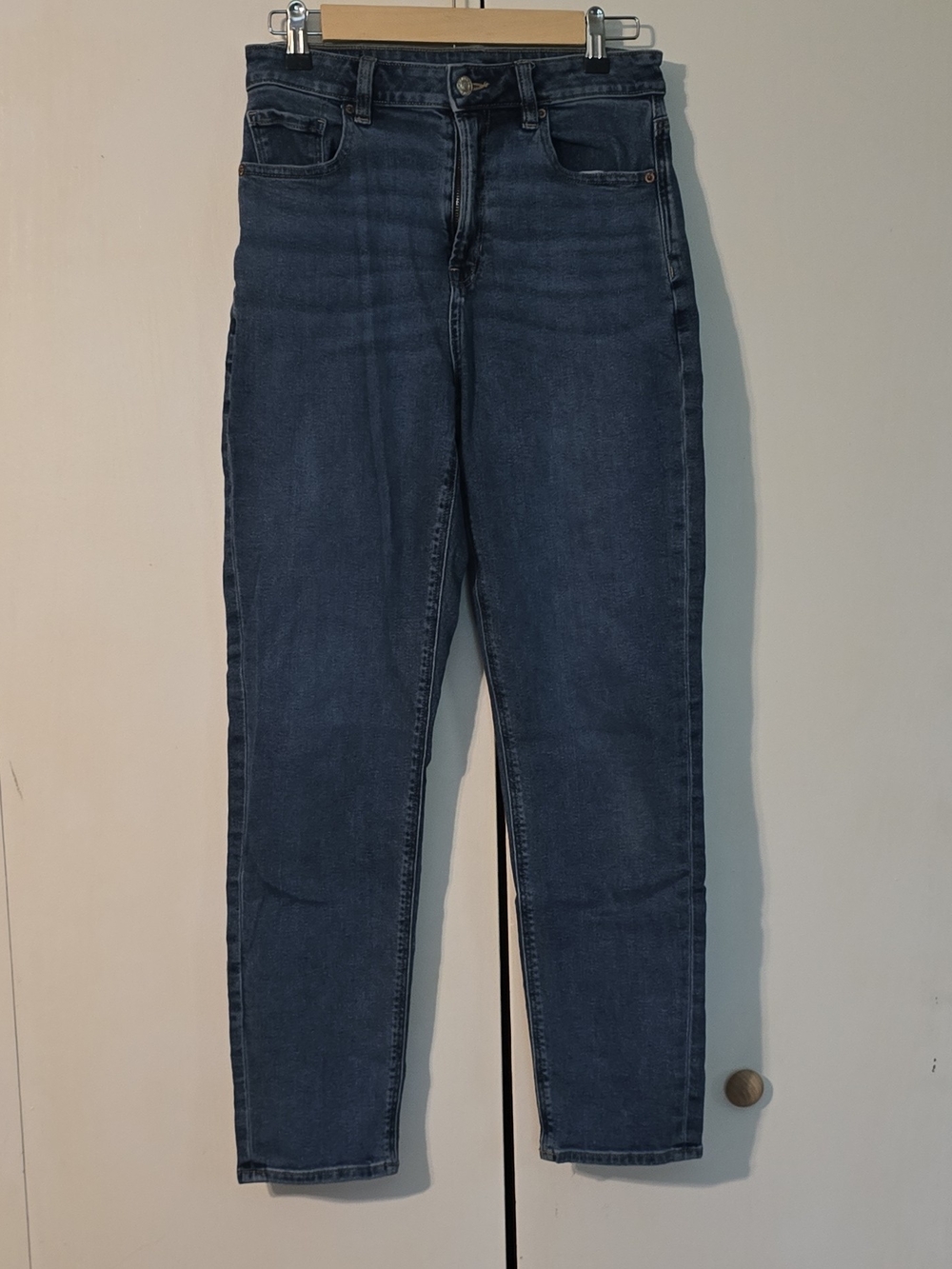 American Eagle Outfitters Straight-Leg Dark Blue Jeans